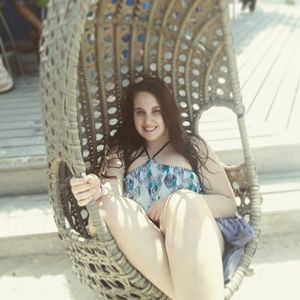 Meet your Posher, Courtney